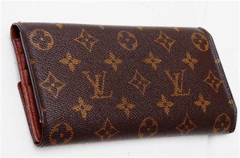 louis vuitton trifold monogram wallet